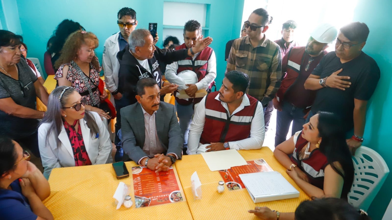 Encabeza Tonantzin Fernández Sustitución de Red de Distribución de Agua