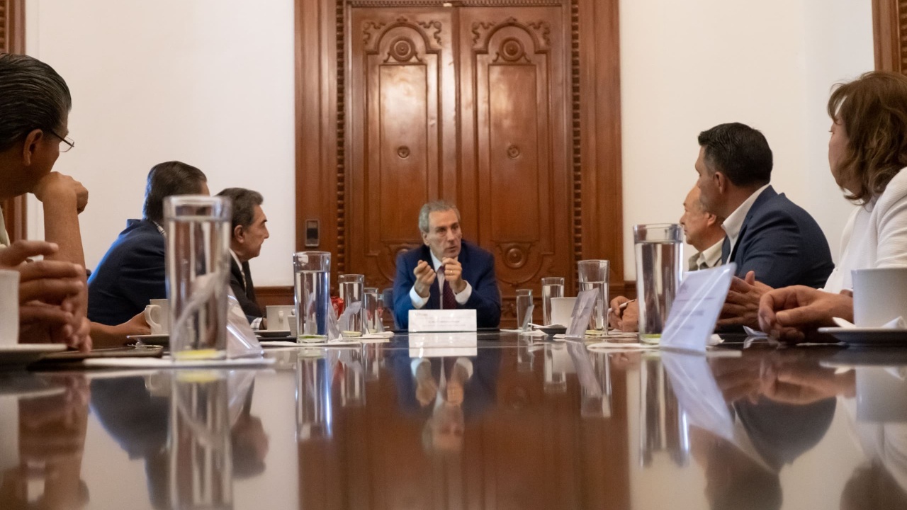 Gobierno municipal y AUIEMSS impulsan coordinación educativa