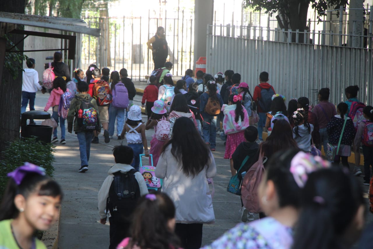 ¡Día del Niño sin dulces! Se alistan escuelas para el festejo pero sin comida chatarra