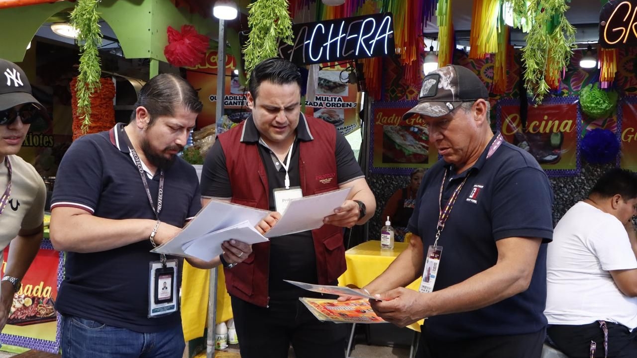 Gobierno estatal y Profeco verifican precios en la Feria de Puebla