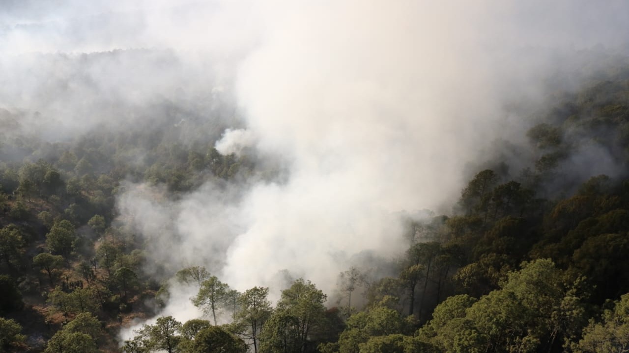 Coordinan esfuerzos Puebla y Tlaxcala contra incendios forestales