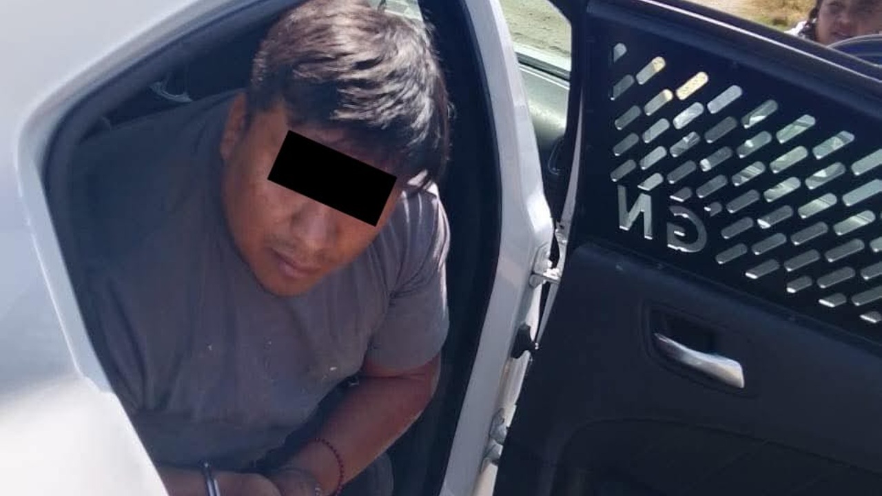 Capturan a presunto ladrón de vehículo tras persecución en Xoxtla