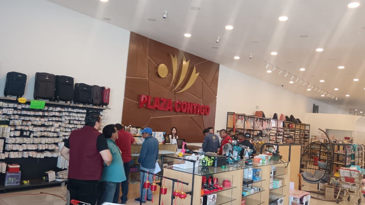 Clausura gobierno tiendas de importaciones por incumplir con la ley