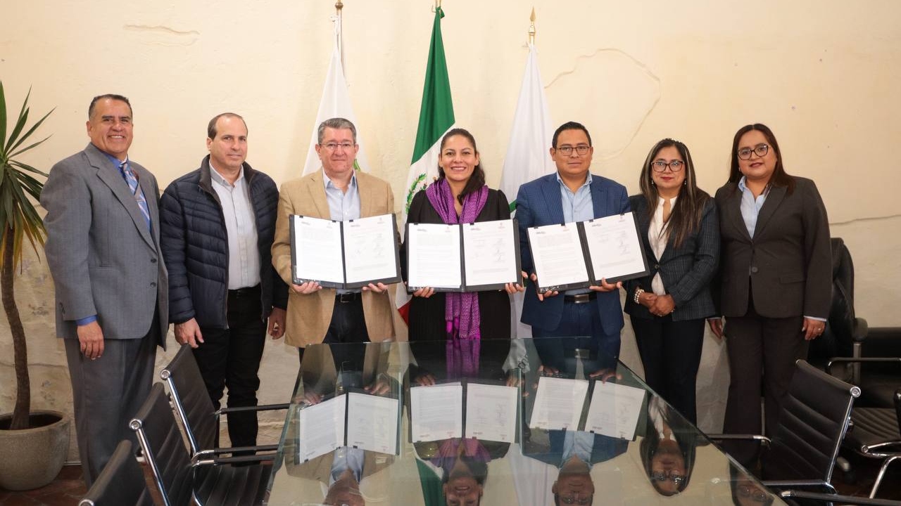 Fortalece Cuautle Torres vinculación universitaria con convenios