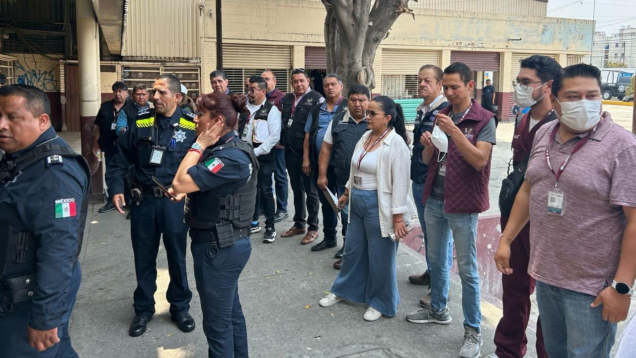 Realiza Comuna inspección en Mercado Zapata ante denuncia