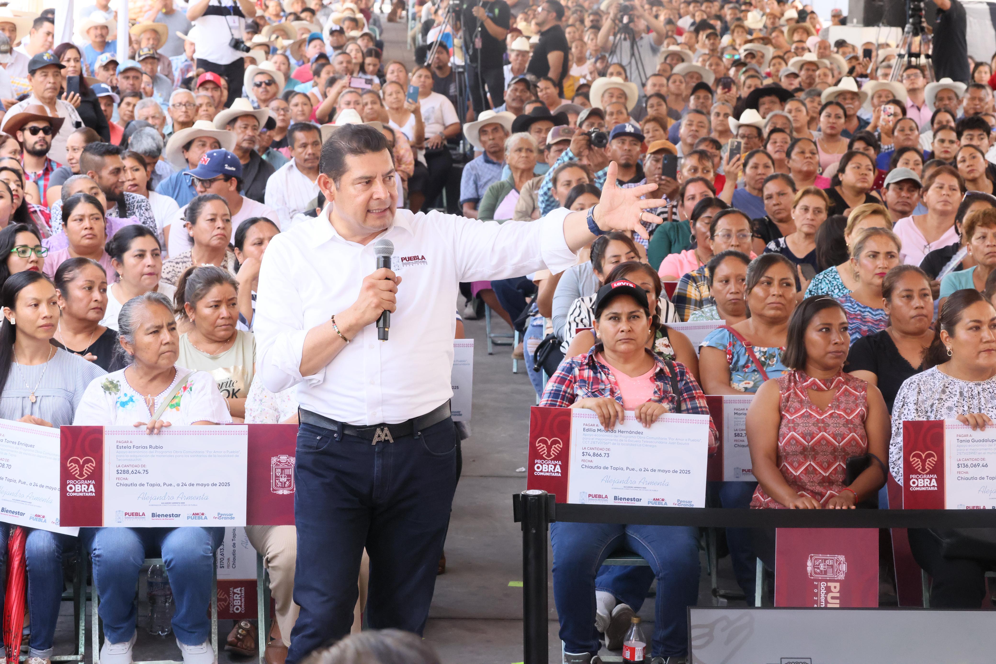 Desde la Mixteca, Armenta repudia gravar remesas de familias migrantes