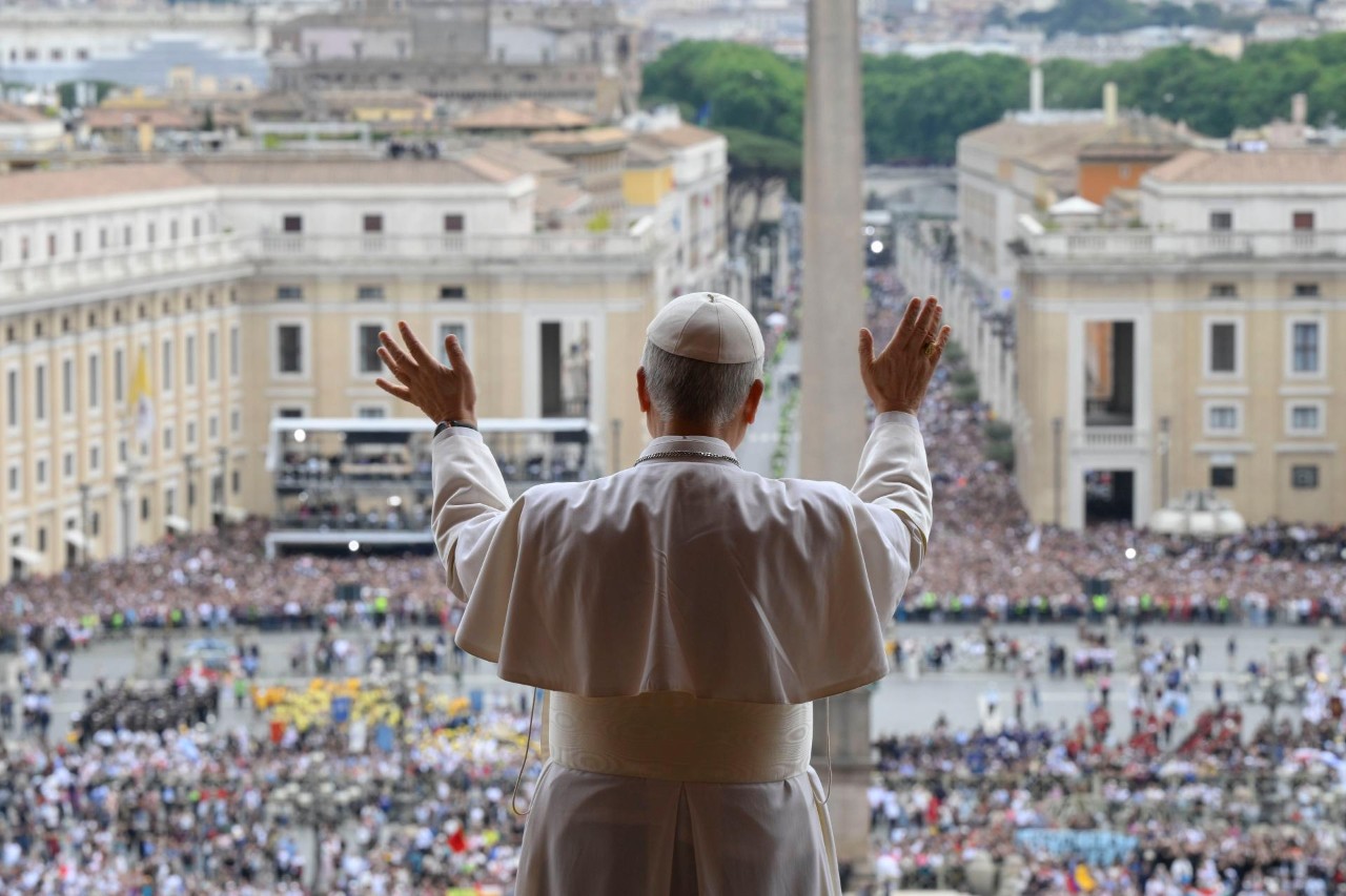 \"León XIV es el Papa que necesitamos para este siglo XXI\": afirma teólogo jesuita en entrevista