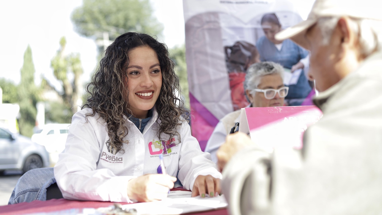 SMDIF lleva salud, rehabilitación y apoyo a miles de poblanos