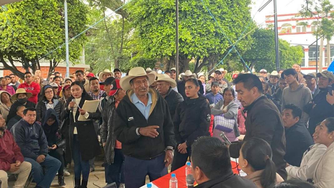 Nealtican reabre su presidencia municipal tras asamblea; crece el descontento por envío de agua a Puebla capital