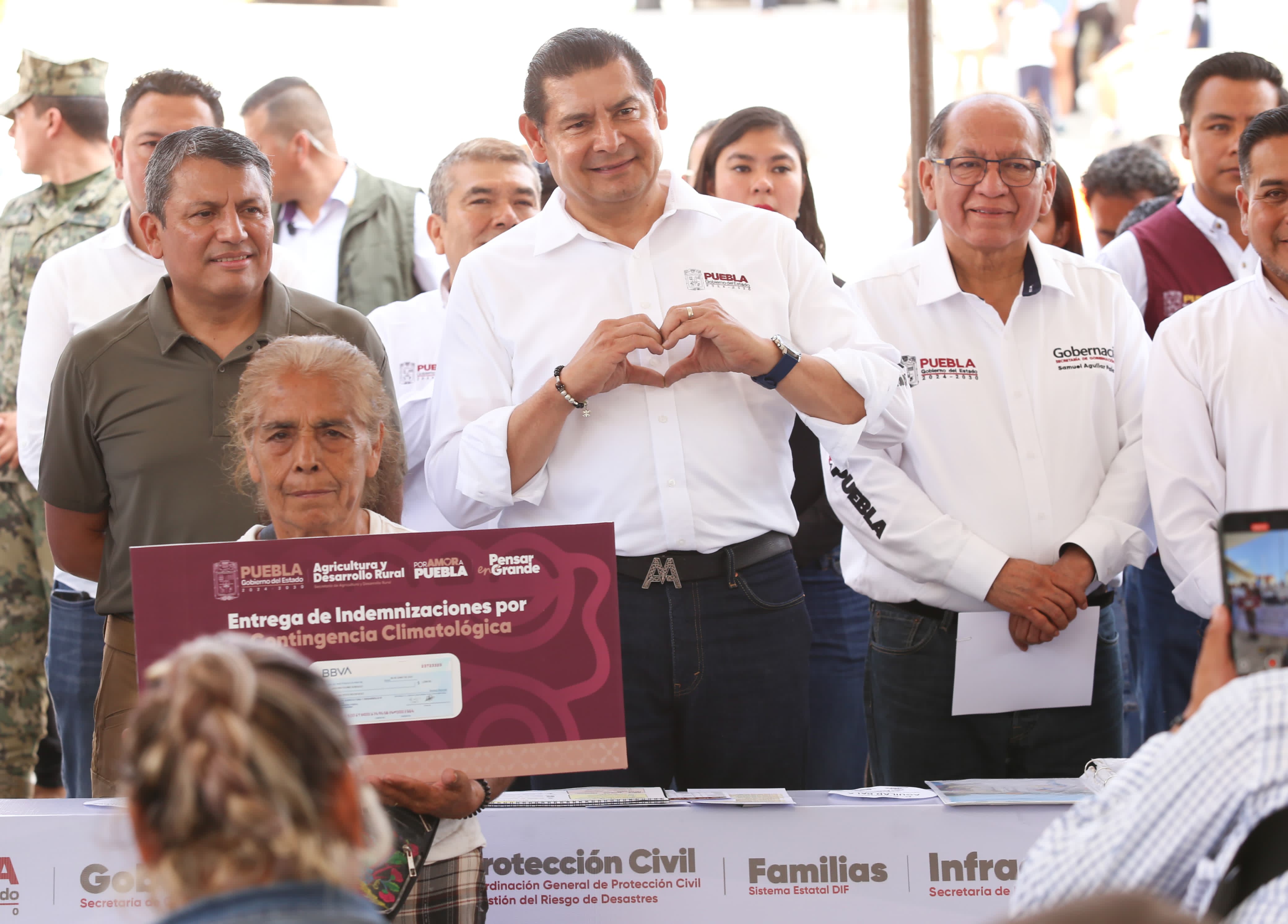 Puebla reforzará viviendas dañadas y reubicará familias tras desbordamiento en La Galarza