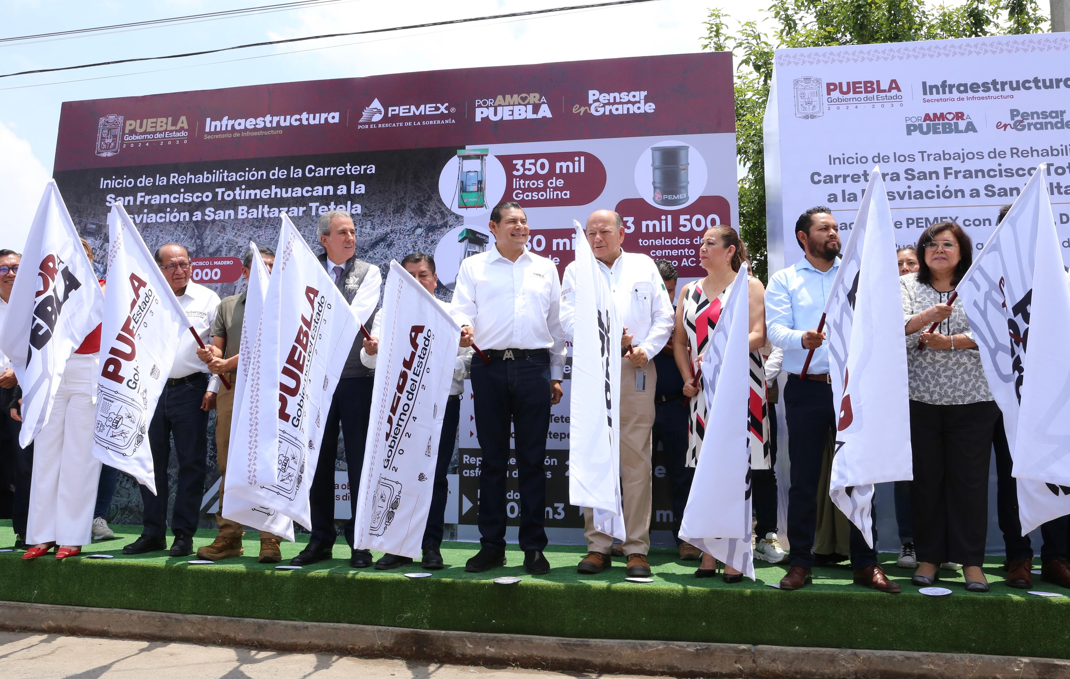PEMEX reconoce a Puebla con donativo por combate al robo de combustibles