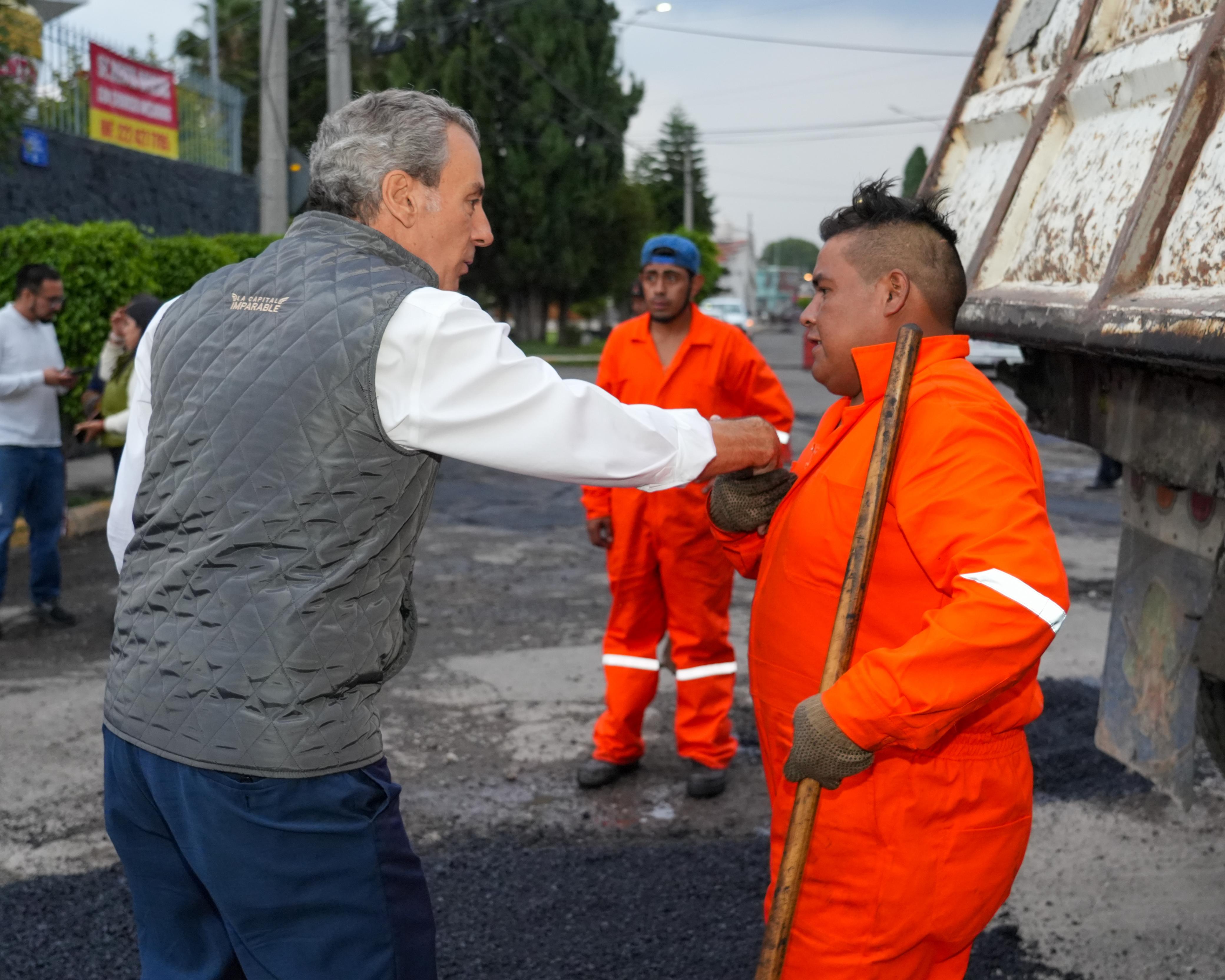 Supervisa Gobierno de Puebla labores de desazolve en Puente Negro para prevenir inundaciones