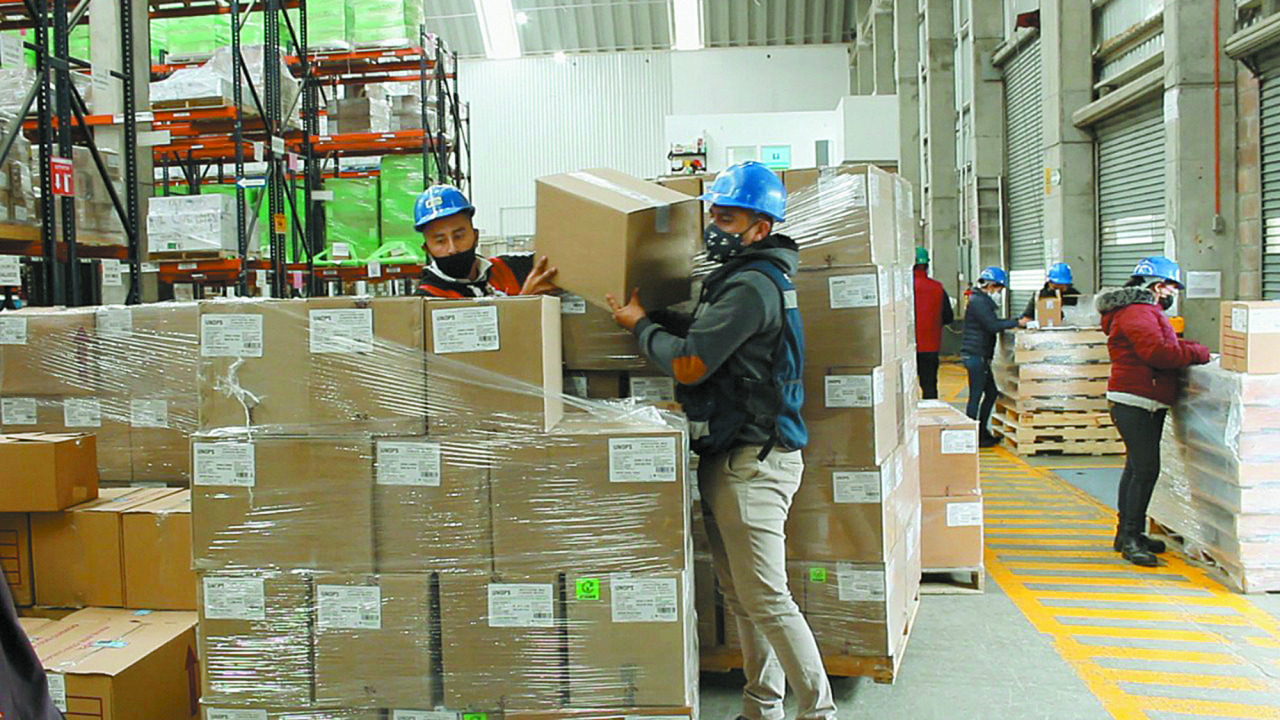 Gobierno reporta ahorro récord de 50 mil millones en la compra de medicamentos