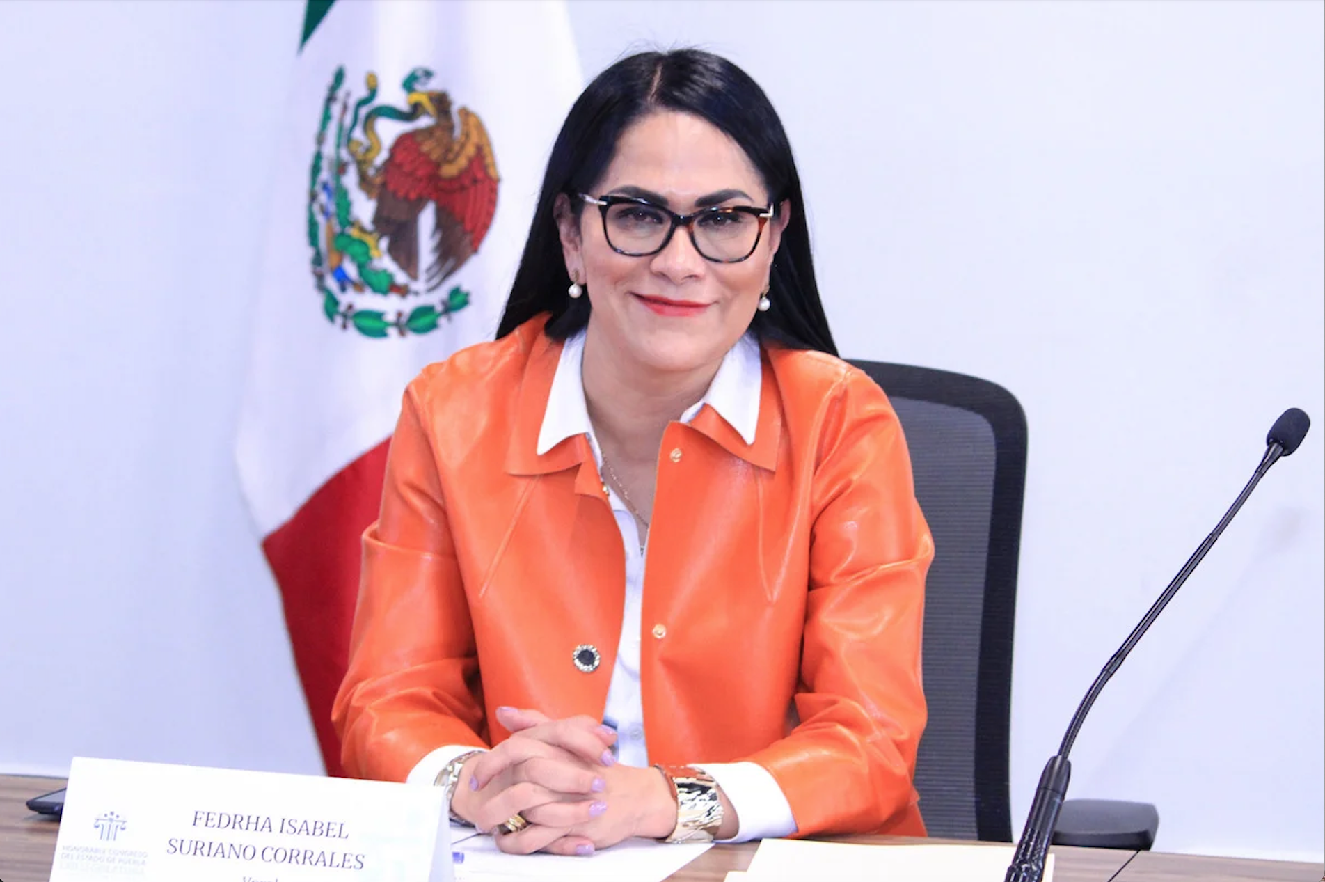 Puebla propone jornada laboral de 40 horas para empleados públicos