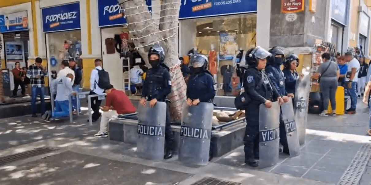 Ayuntamiento de Puebla denuncia penalmente a implicados en riña entre ambulantes y personal municipal