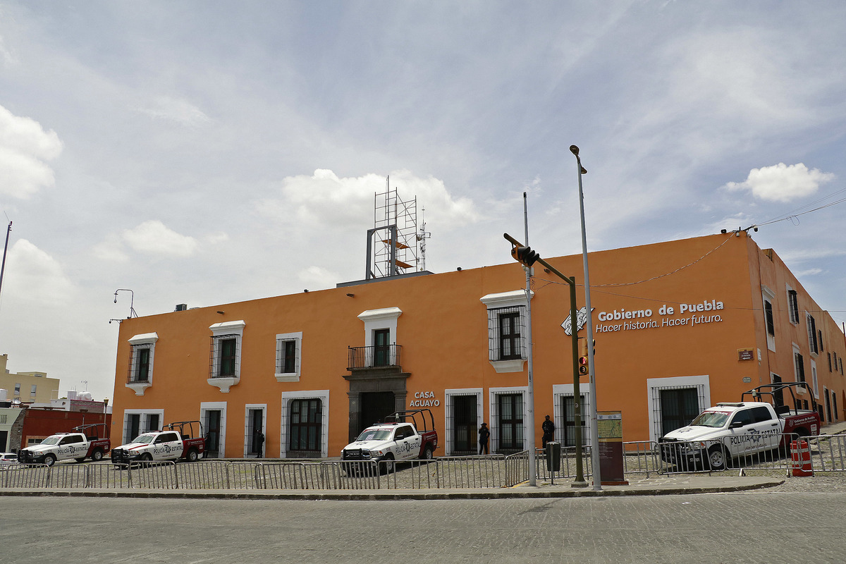 Retiran imagen de Javier López Zavala de galería oficial en Casa Aguayo
