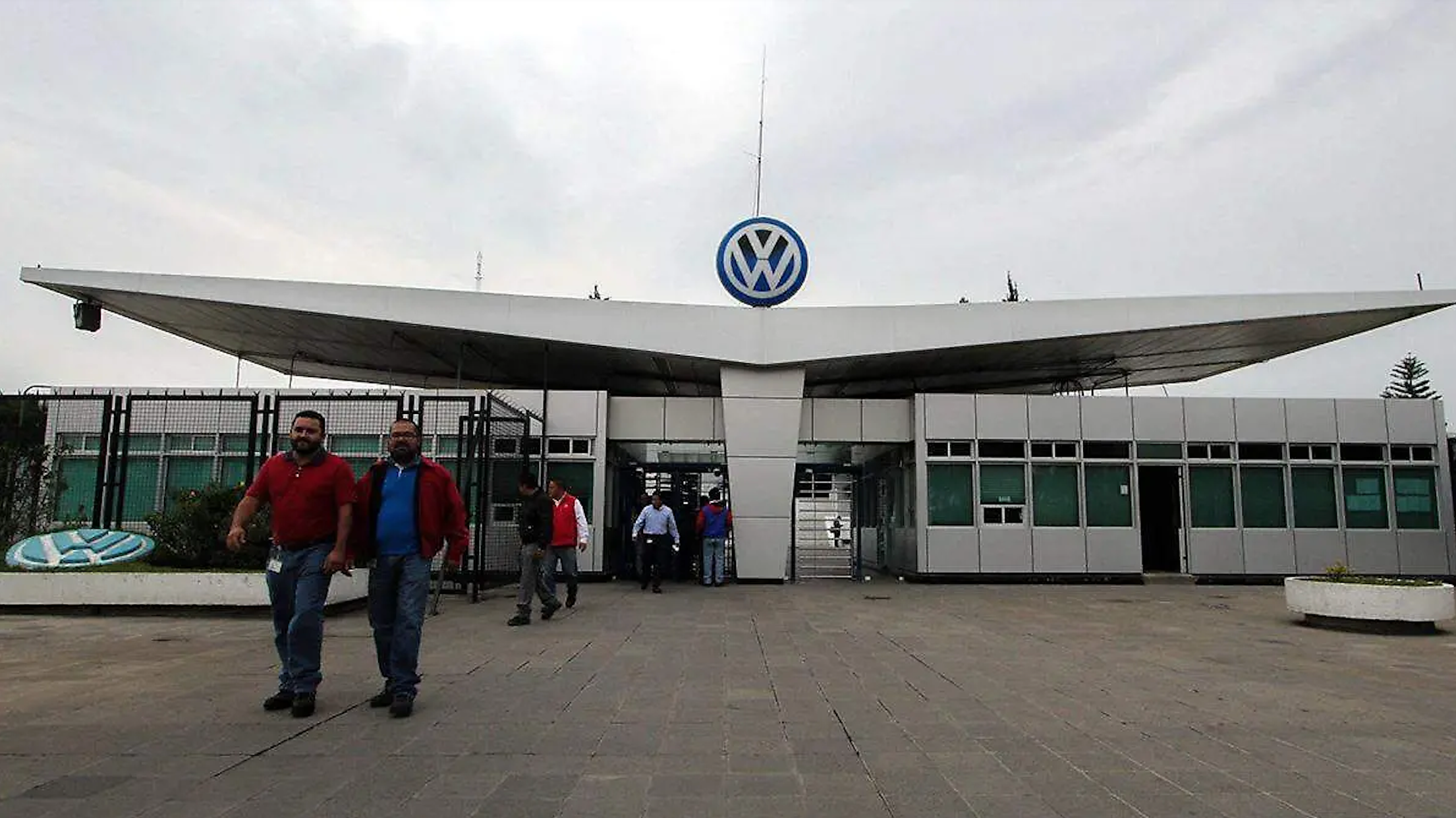 Tensa negociación salarial entre Volkswagen y sindicato se traslada a la CDMX