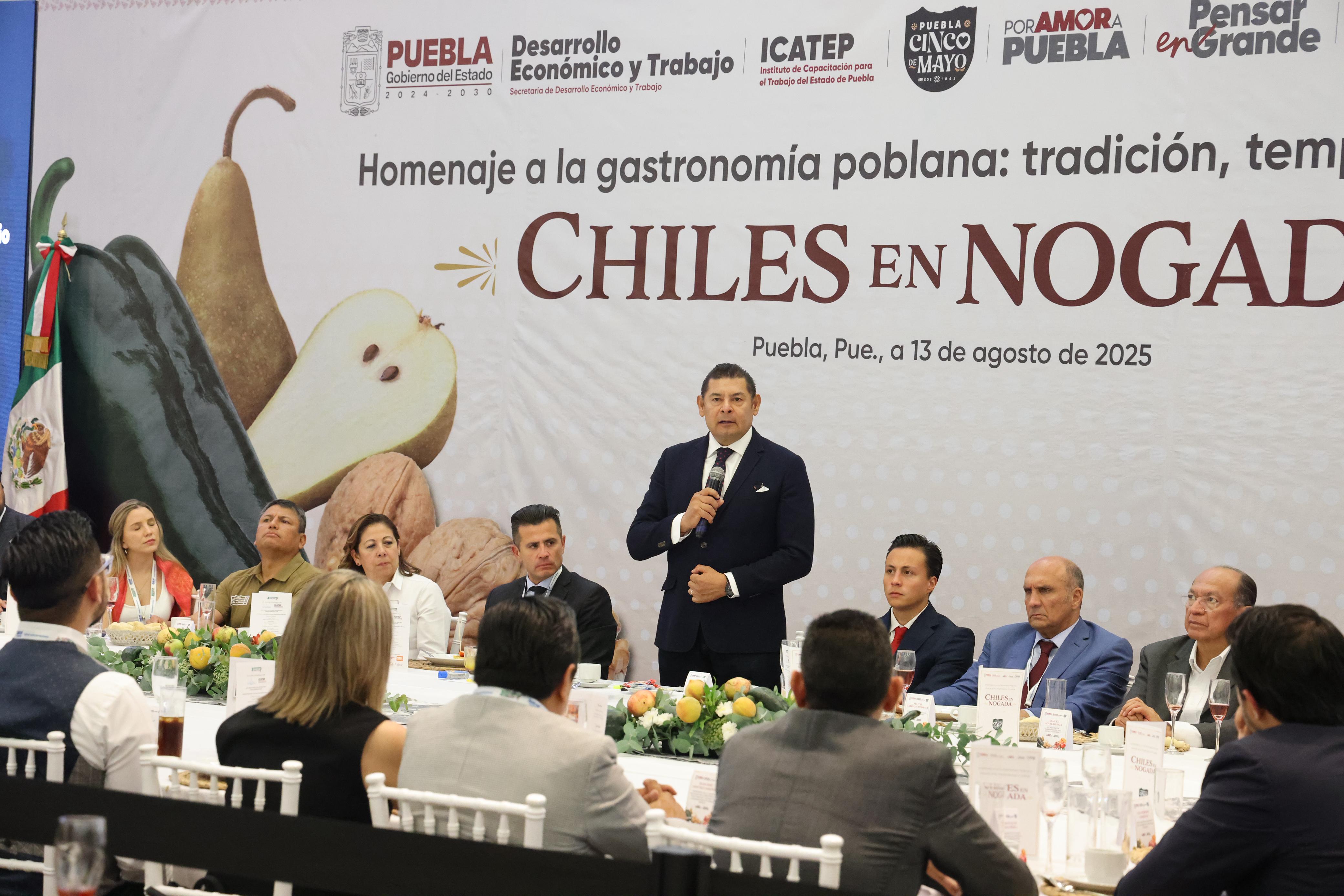 Puebla será sede del primer Centro de Diseño de Semiconductores y del auto eléctrico “Olinia”