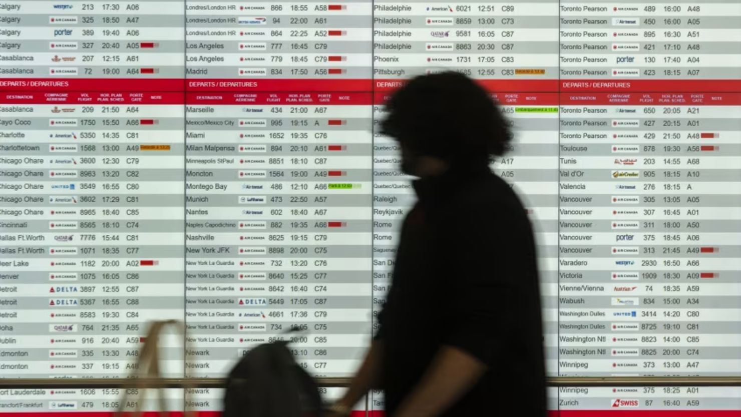 Air Canada enfrenta huelga de auxiliares de vuelo pese a orden del gobierno