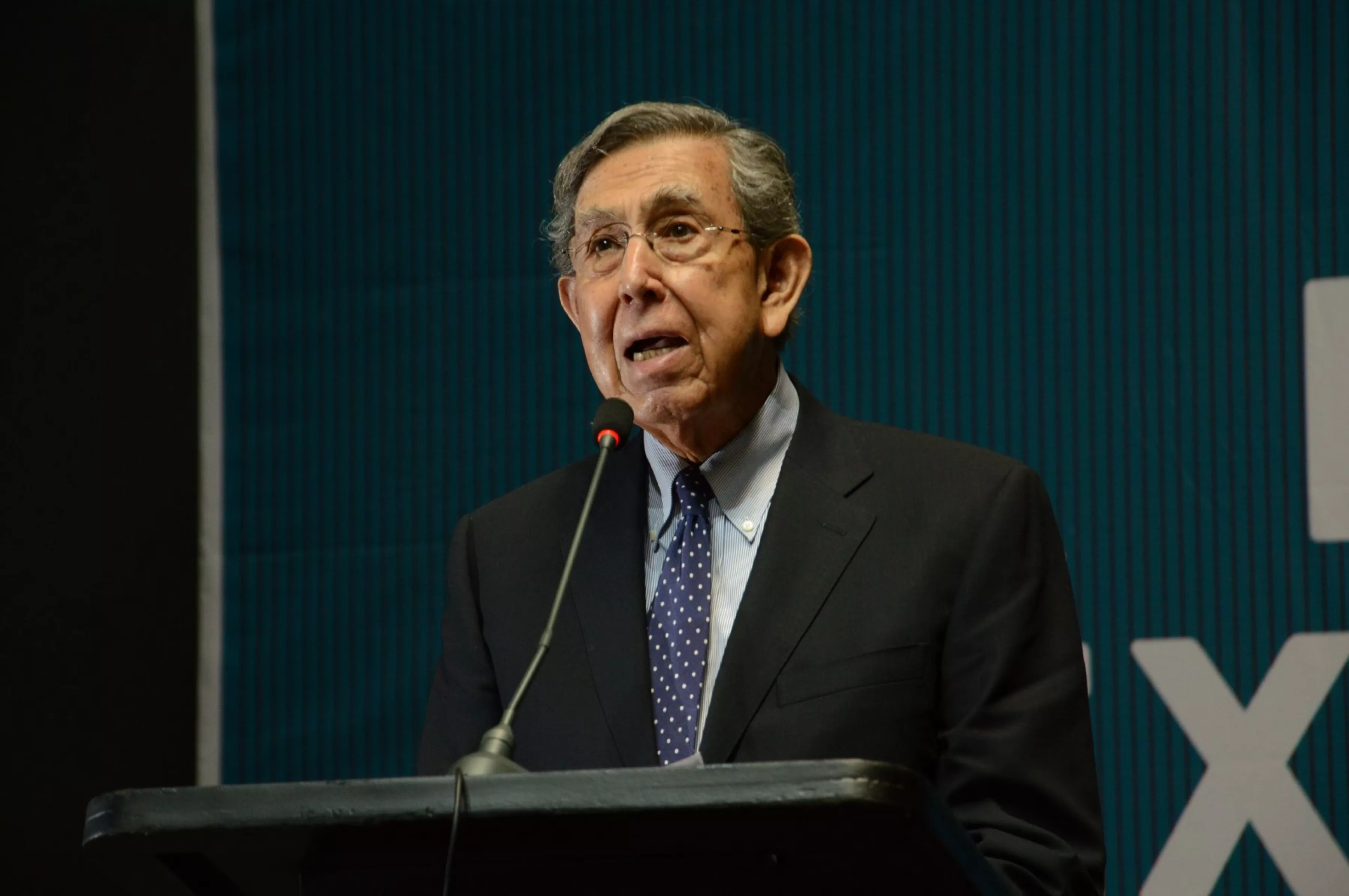 Cuauhtémoc Cárdenas exige erradicar el “dinero sucio” electoral y fortalecer la reforma con participación ciudadana