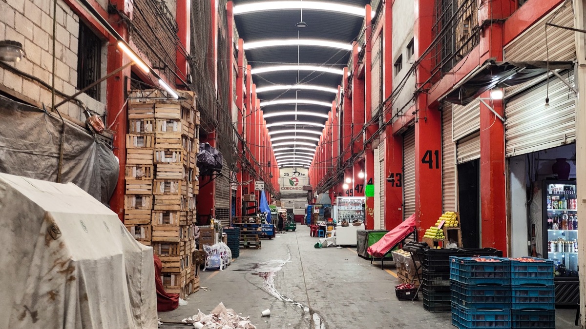 Ayuntamiento de Puebla pospone demolición de 26 bodegas en la Central de Abastos