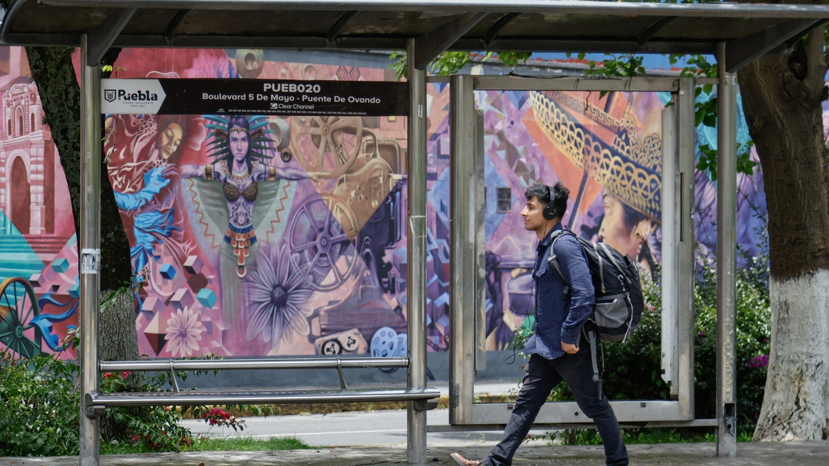 Ayuntamiento de Puebla exigirá pago anual de 15 MDP por concesión de paraderos de transporte público