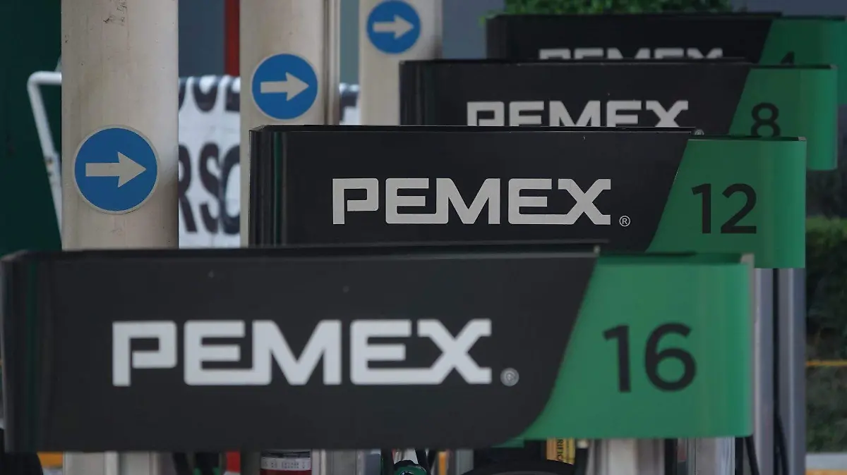 Moody’s coloca a Pemex en revisión al alza tras plan financiero del gobierno