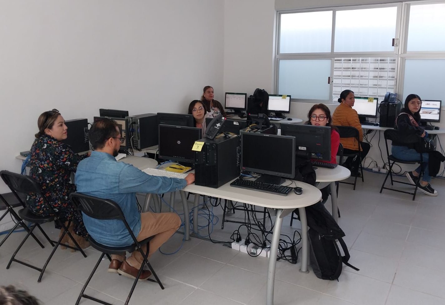 SEP Puebla habilita línea telefónica “SEP Te Escucha” para apoyar inscripciones escolares 2025-2026