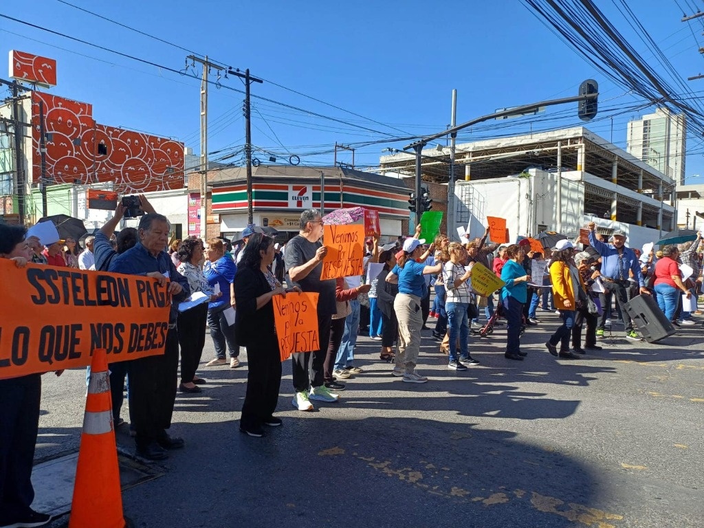 Jubilados del SNTE 51 en Puebla recibirán aumento salarial retroactivo de hasta 6%