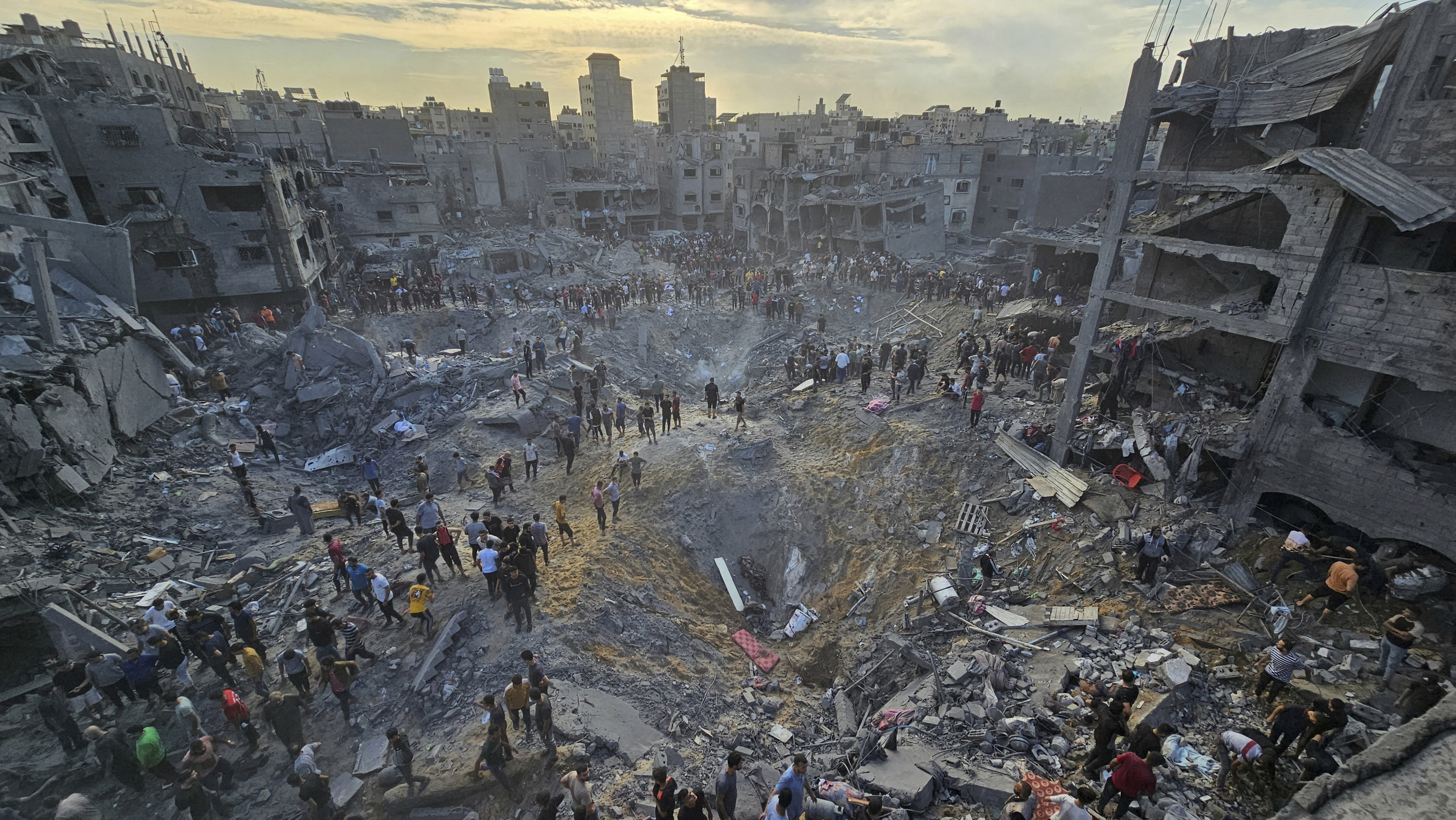 Bombardeos israelíes dejan 45 muertos y más de seis mil gazatíes sin techo en 24 horas