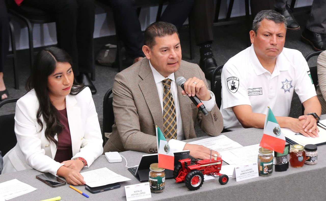 Armenta prioriza Cablebús y Obra Comunitaria en el presupuesto 2026 de Puebla