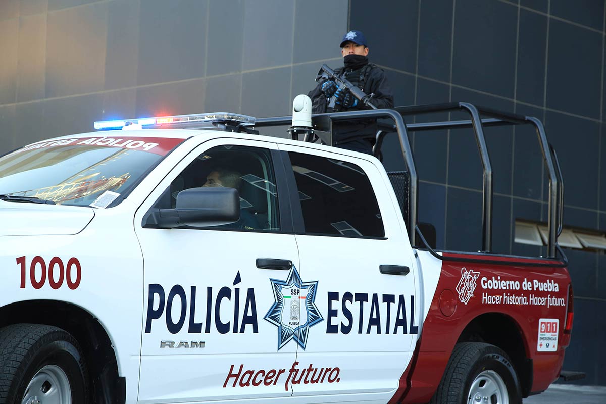 Investigan a 60 policías estatales en Puebla por presuntos actos ilegales