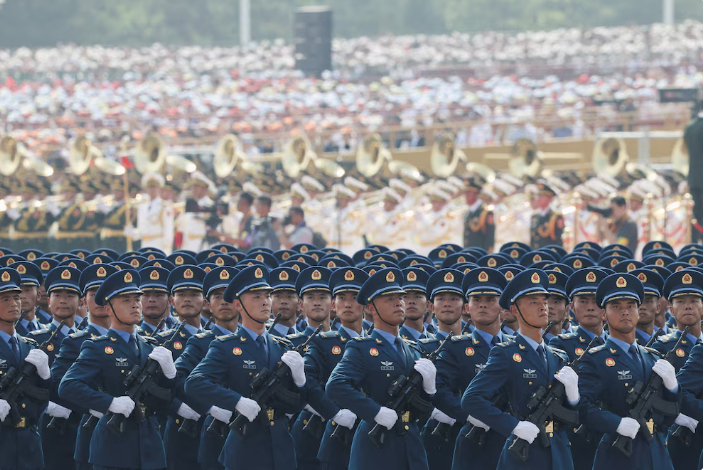 China exhibe poder militar en desfile por 80 años del fin de la Segunda Guerra Mundial