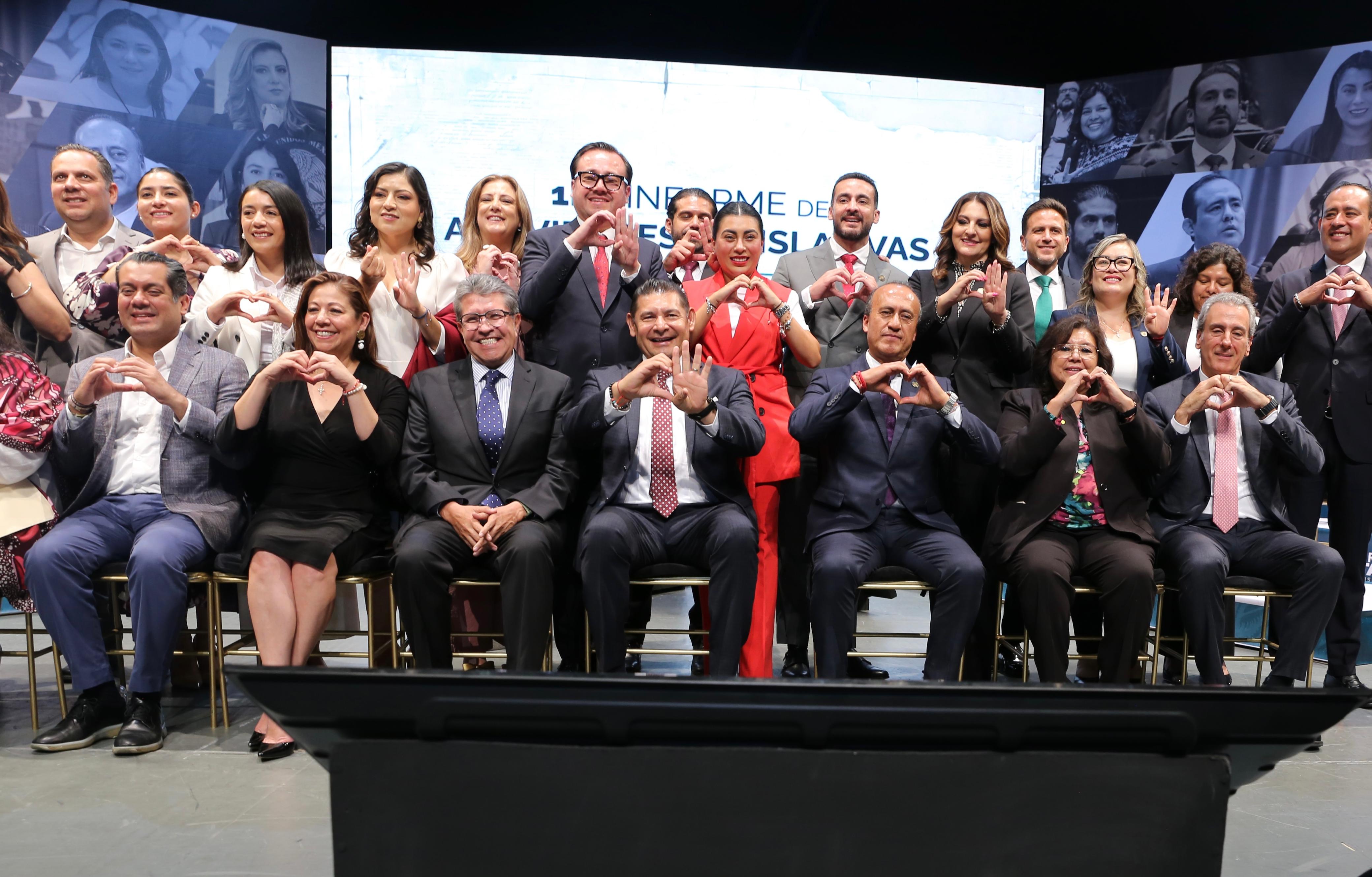 Legisladores poblanos presentan primer informe legislativo como ejemplo nacional de transparencia