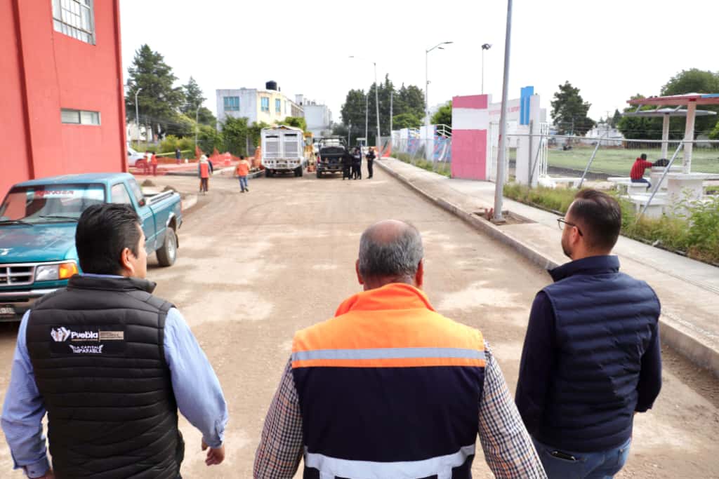 Rehabilitan vialidades en Loma Bella; más de 10 mil vecinos serán beneficiados