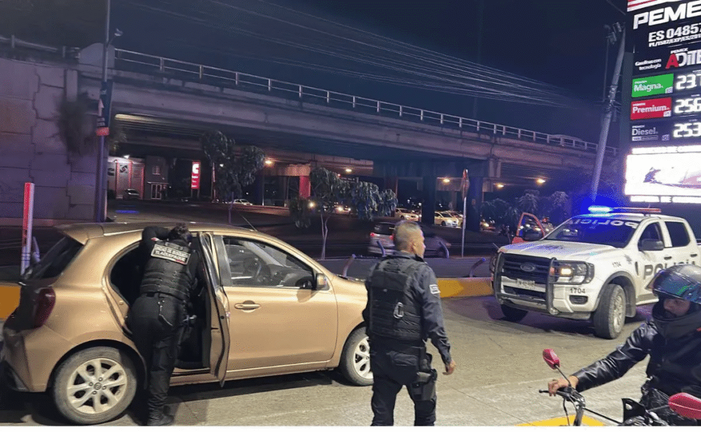 Conductor en Jalisco salva a menor de 15 años de ser reclutada por célula delictiva