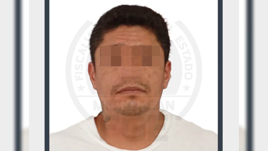 Detienen en Michoacán al chofer implicado en choque entre autobús y tren en Atlacomulco