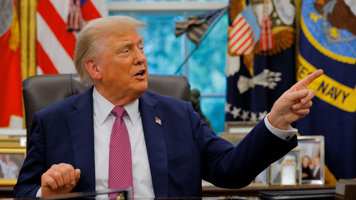 Trump advierte a Venezuela: derribarán aviones que representen riesgo