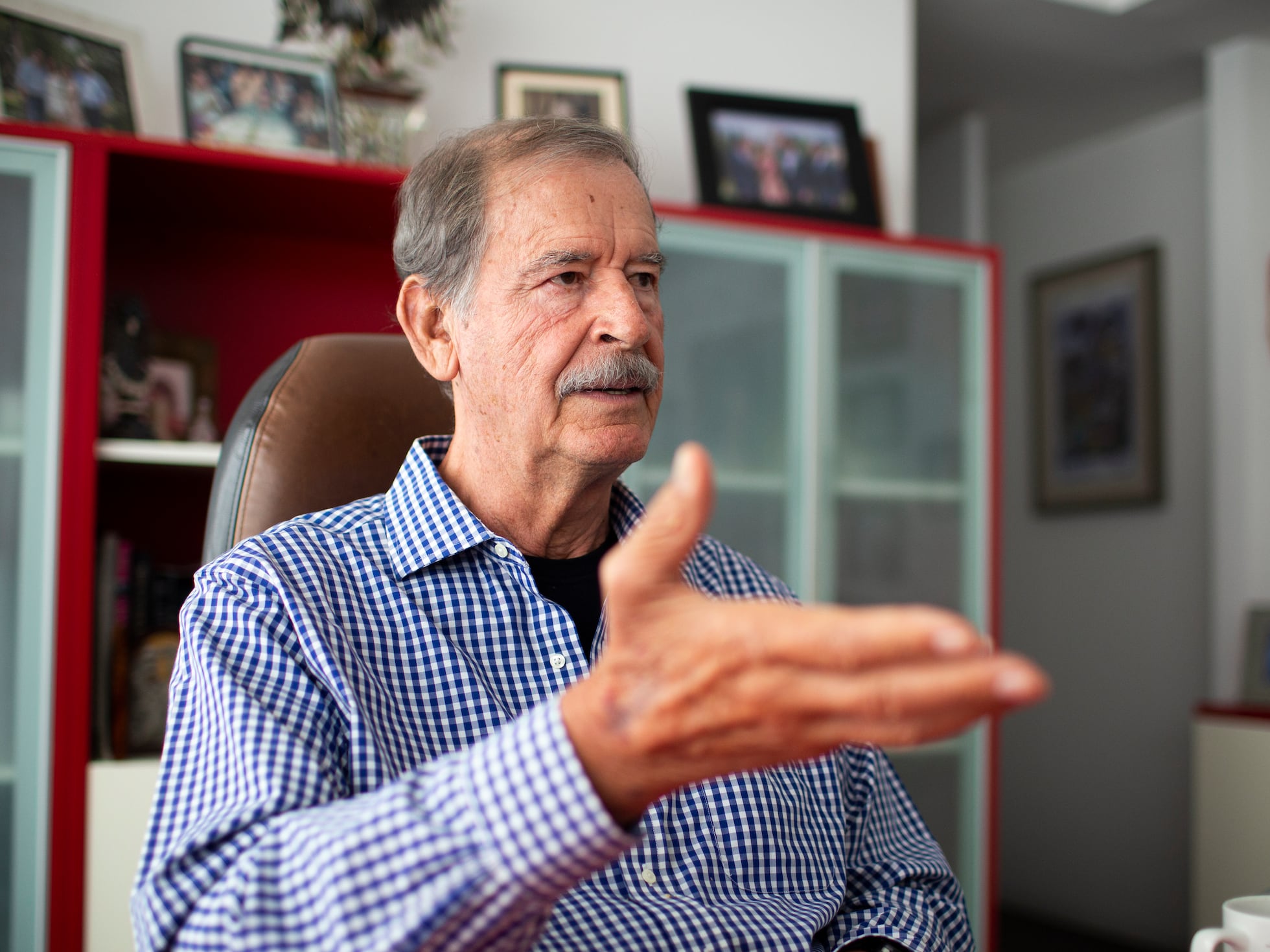 Vicente Fox admite error y reconoce acierto de AMLO en aumento al salario mínimo