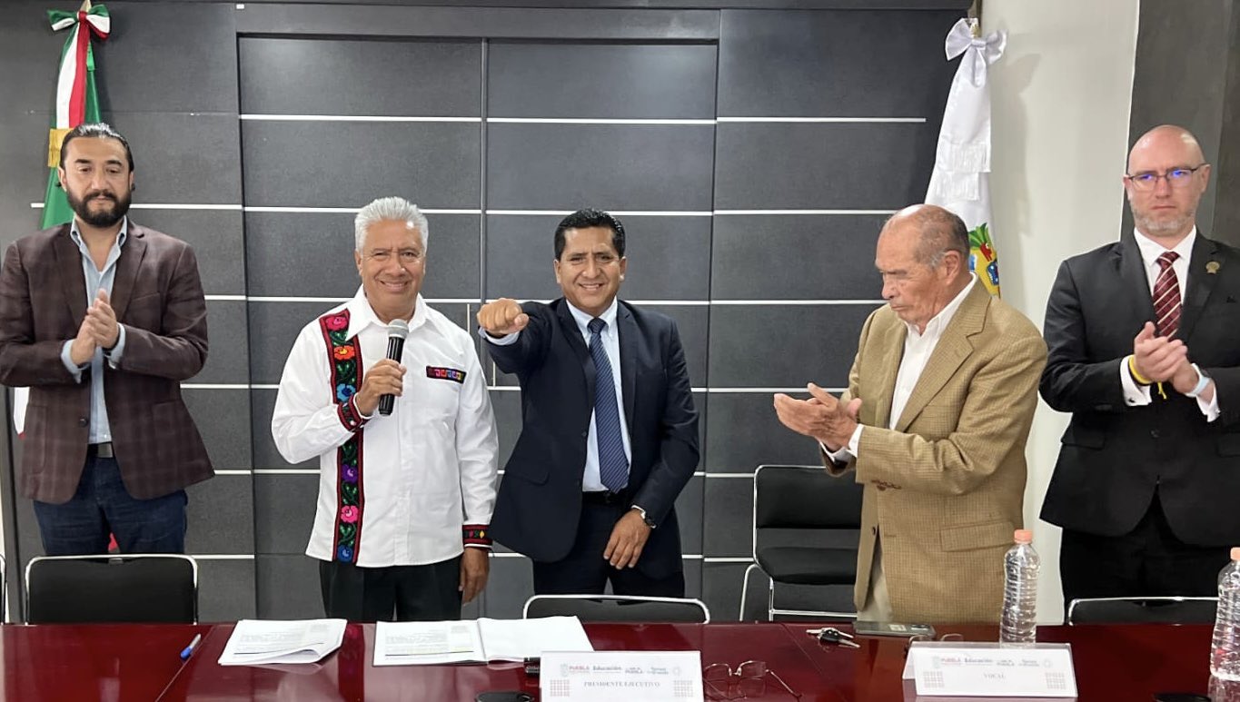 Raymundo Atanacio Luna asume rectoría de la Universidad Politécnica Metropolitana de Puebla