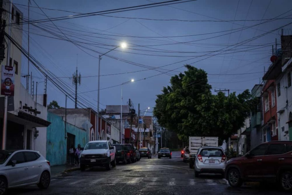 Puebla supera meta de espacios iluminados con el programa Senderos de Paz