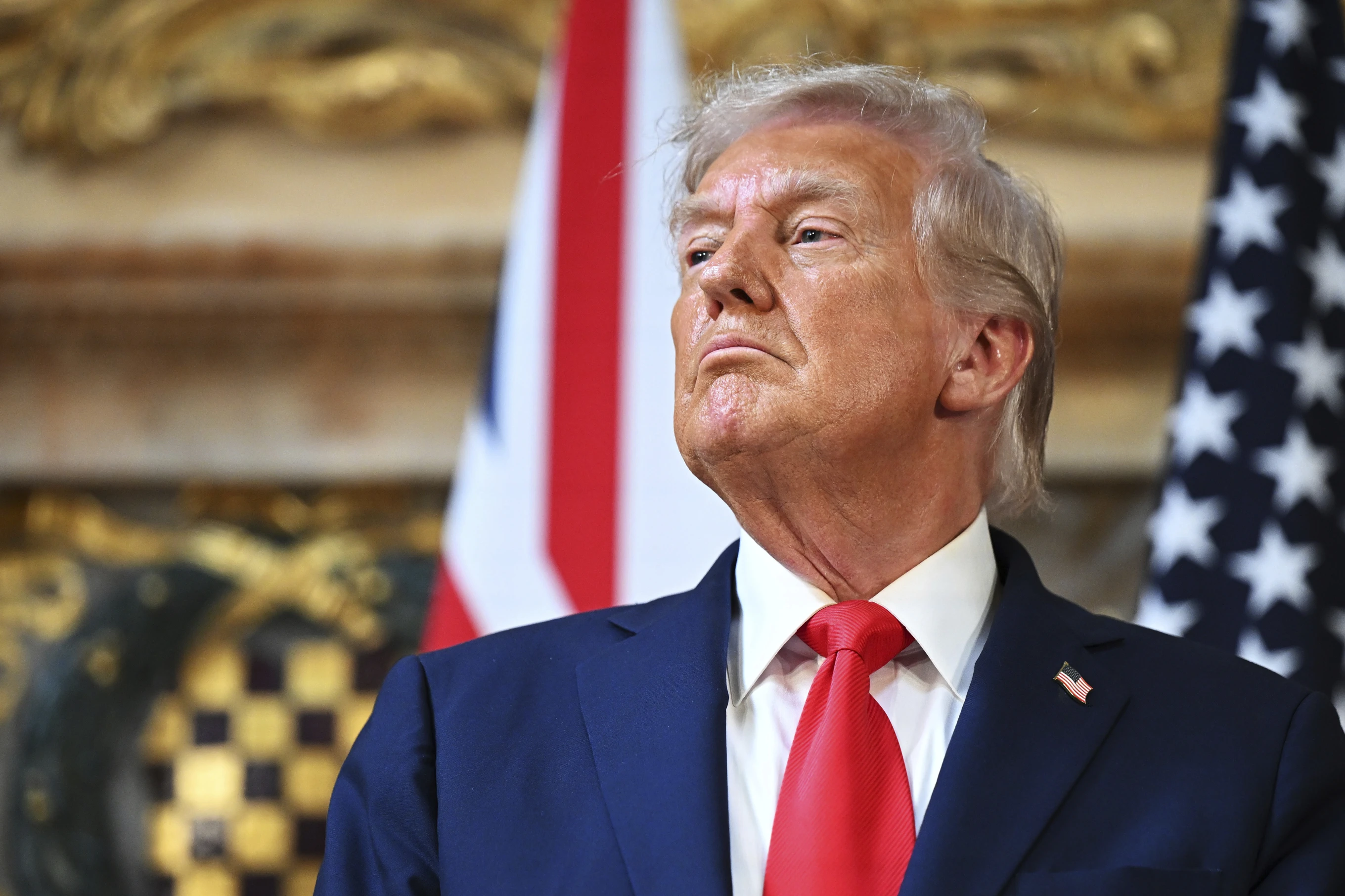 Juez federal desestima demanda de Trump por 15 mil mdd contra The New York Times