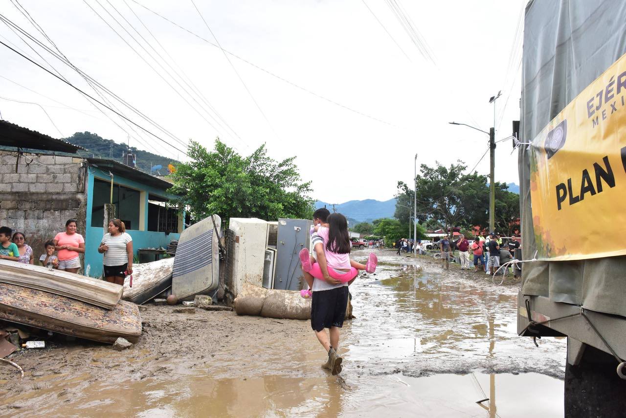Lluvias dejan 116 escuelas dañadas y suspensión de clases en 19 municipios de la Sierra Norte