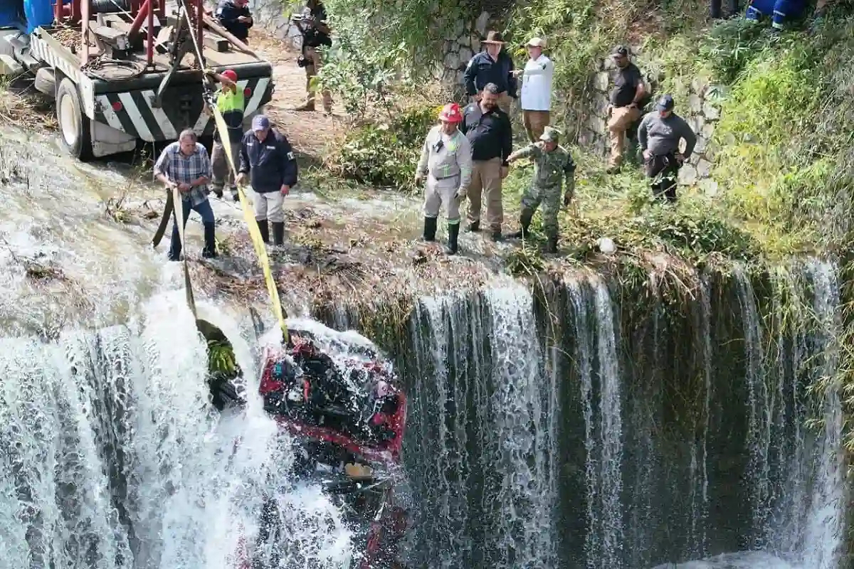 Asciende a 20 el número de víctimas por deslaves e inundaciones en la Sierra Norte de Puebla