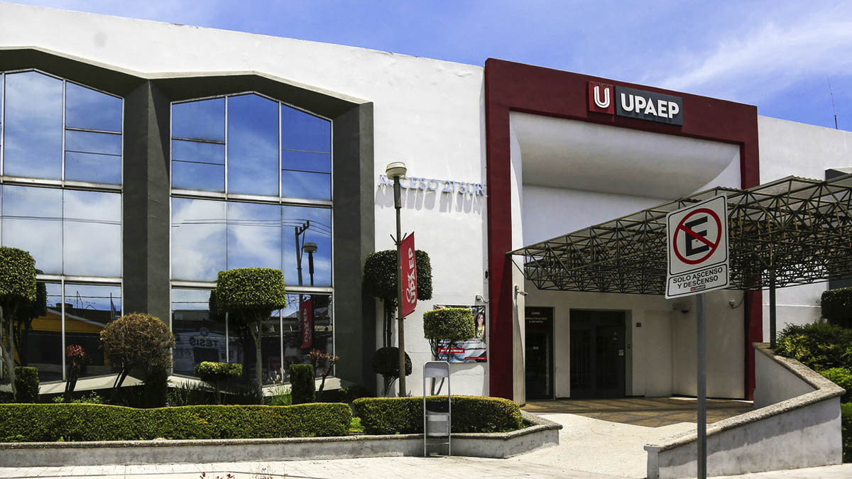 Hallan restos de un feto en baños del campus central de la UPAEP; autoridades investigan