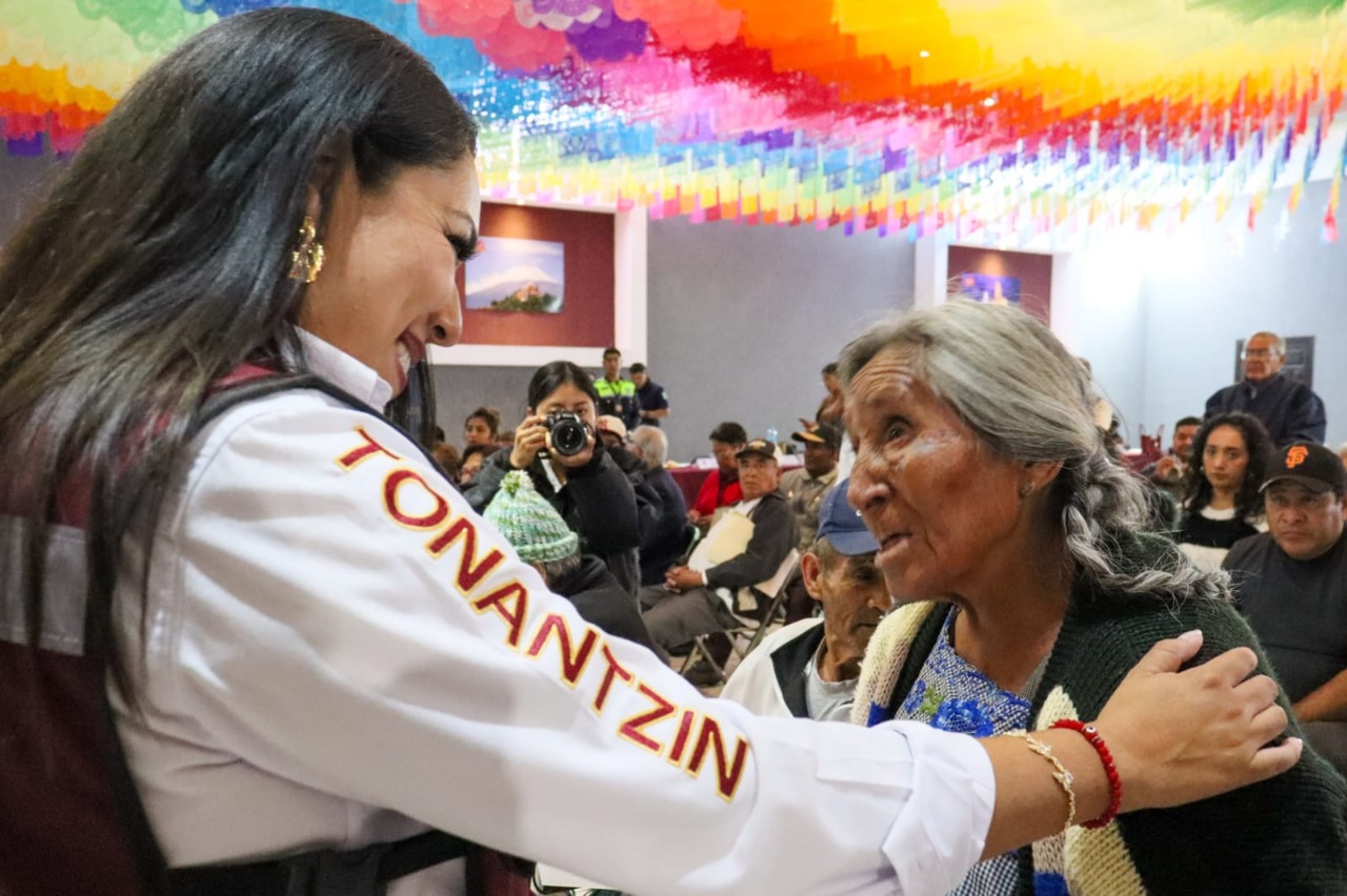 Tonantzin Fernández reafirma compromiso ciudadano durante la 13ª edición del Miércoles del Pueblo en San Pedro Cholula