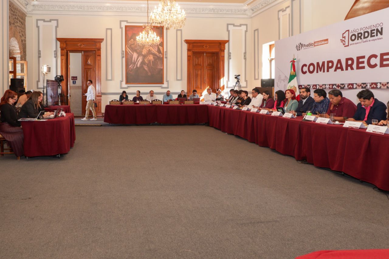 Puebla avanza en regularización de asentamientos y mejora urbana: retiran cables y agilizan trámites