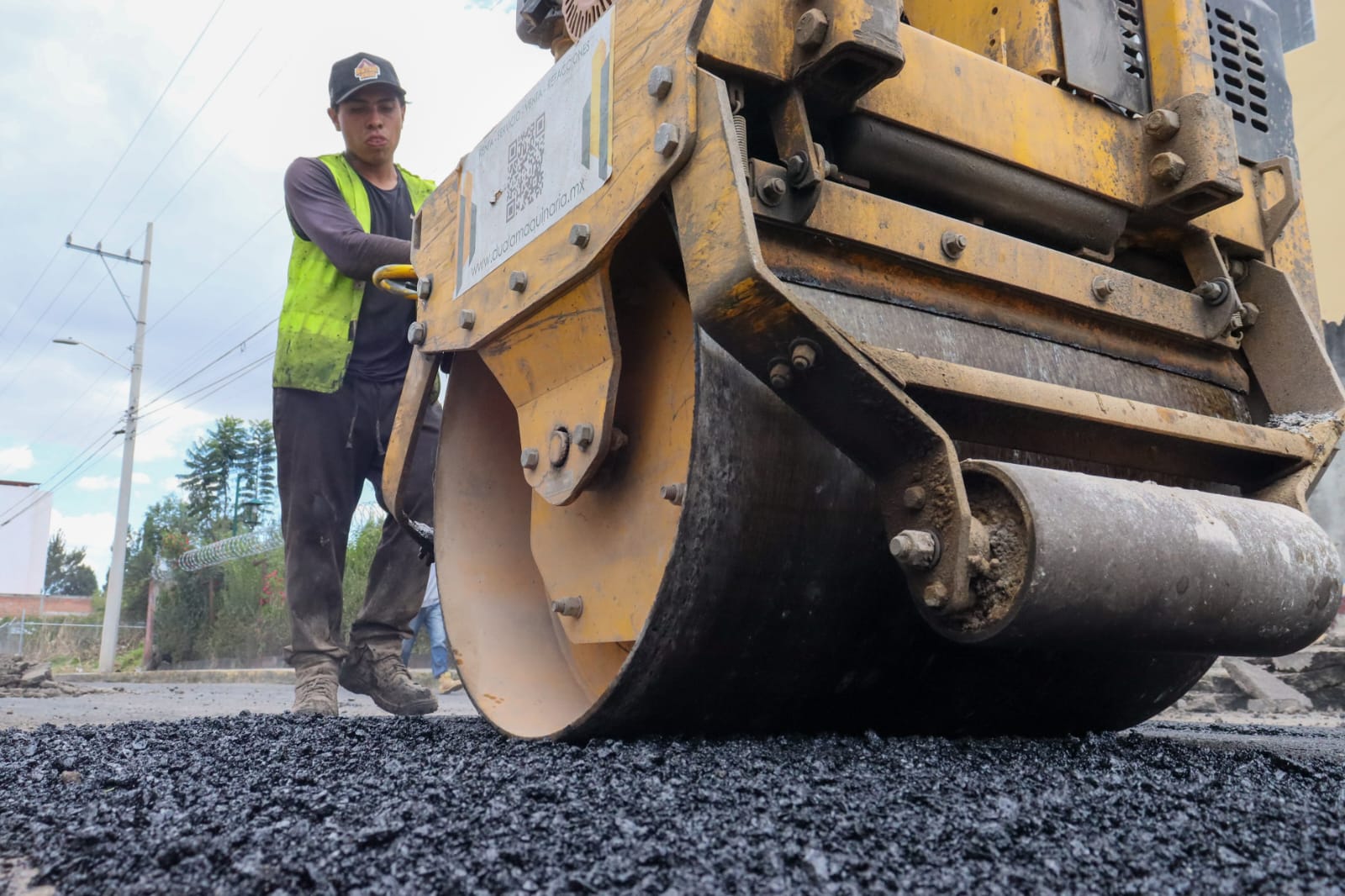 “Transformación en Marcha” mejora calles y servicios en Santa María Xixitla