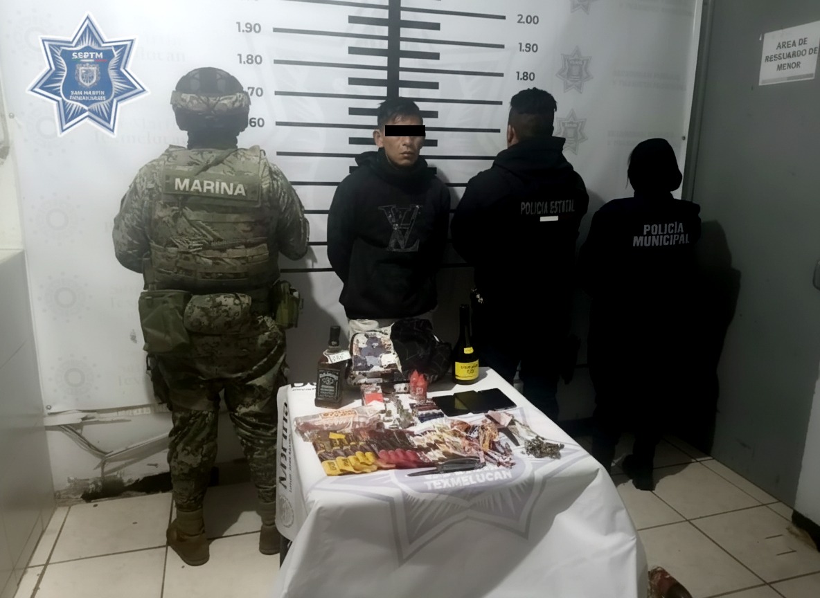 Detienen en San Martín Texmelucan a hombre acusado de robo en tienda de autoservicio
