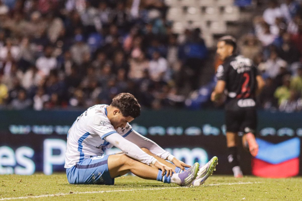 Escándalo en La Franja: 6 jugadores fueron castigados por una noche de fiesta tras la derrota ante Chivas
